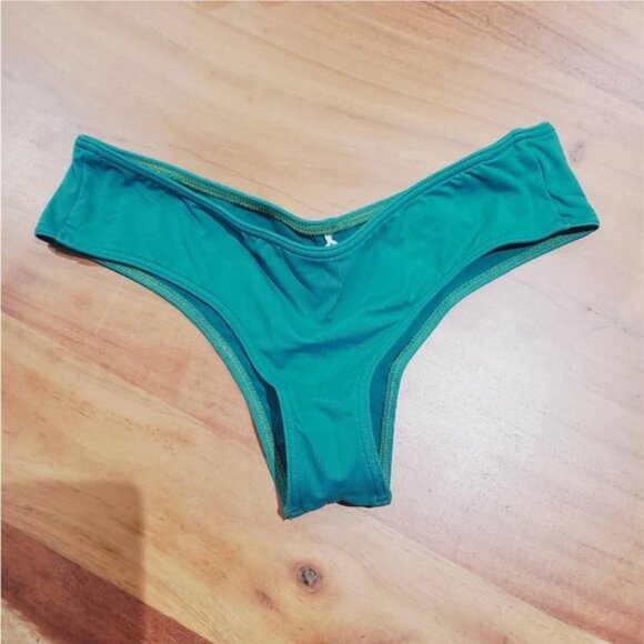 O’Neill Saltwater Teal Triangle Knot Bikini + Ruched Cheeky Bikini Bottom Set - Picture 4 of 11